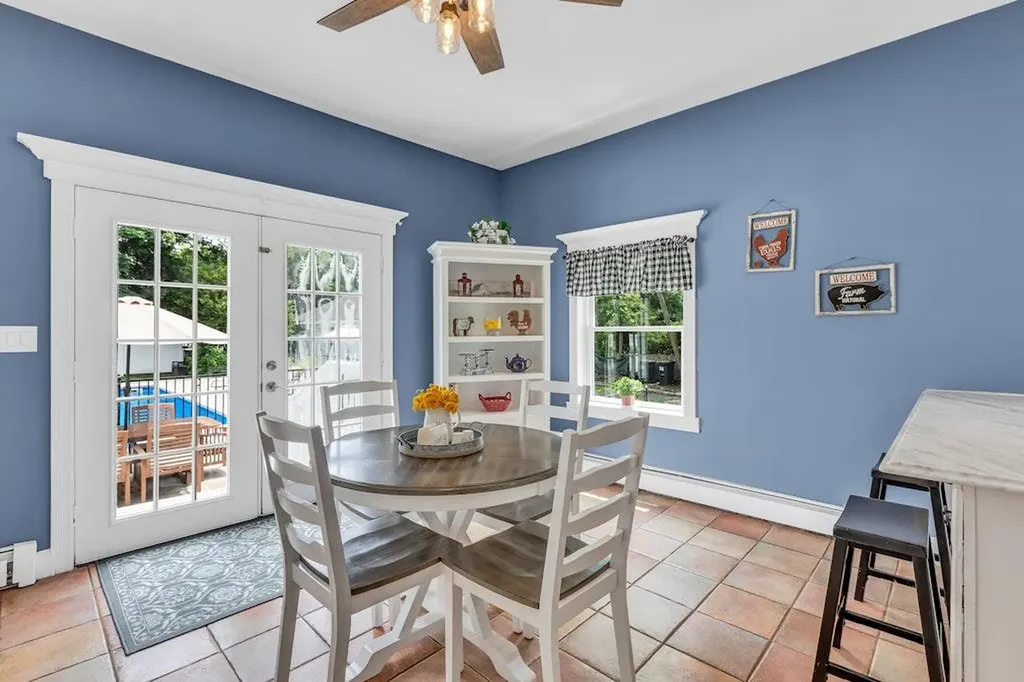 33 Nelson Avenue Blue Point NY 11715