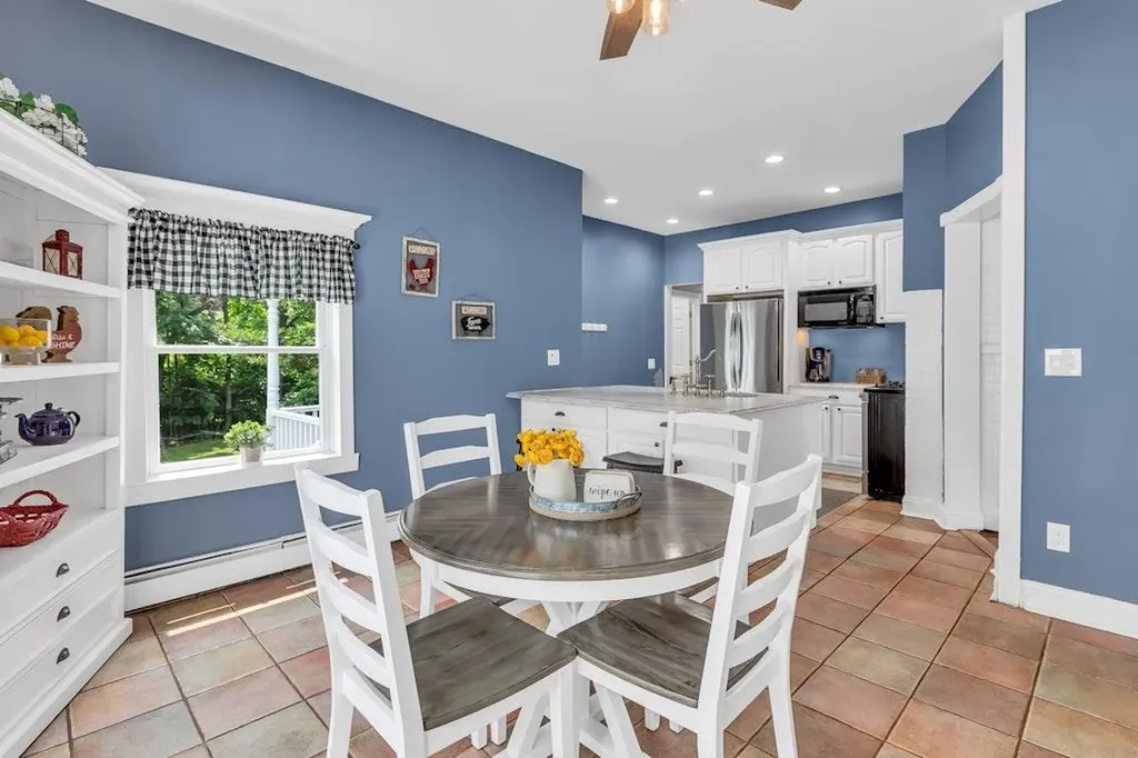 33 Nelson Avenue Blue Point NY 11715