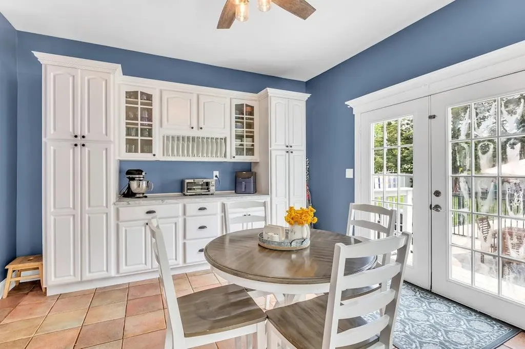 33 Nelson Avenue Blue Point NY 11715