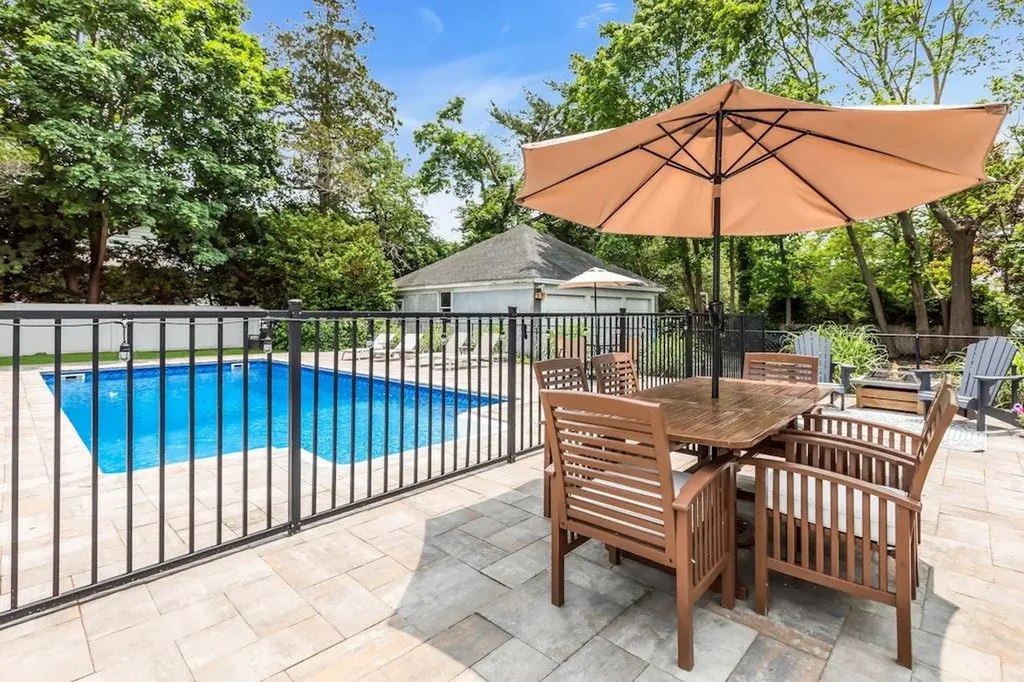 33 Nelson Avenue Blue Point NY 11715