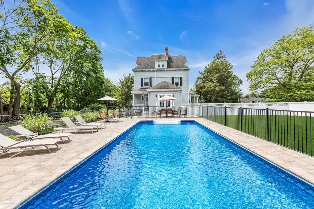 33 Nelson Avenue Blue Point NY 11715