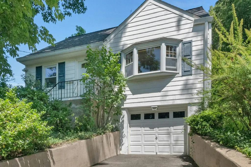 75 Grandview Avenue Dobbs Ferry NY 10522