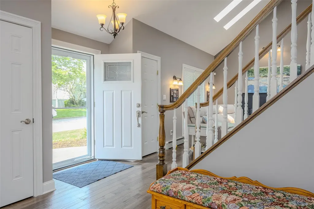 335 Parkside Avenue Miller Place NY 11764