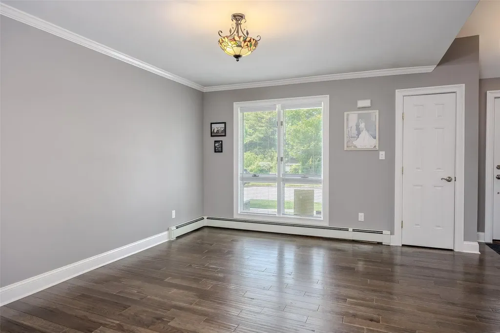 335 Parkside Avenue Miller Place NY 11764