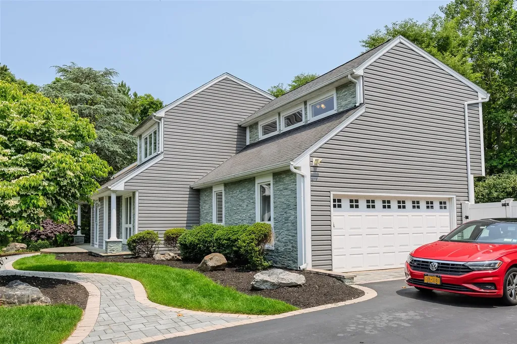 335 Parkside Avenue Miller Place NY 11764