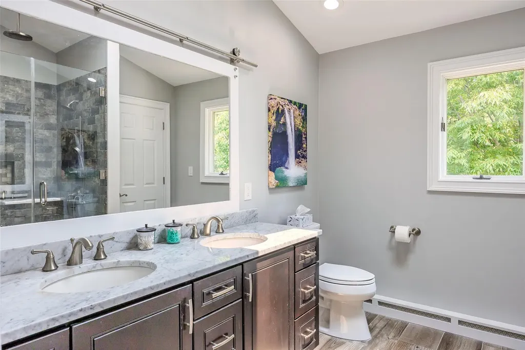 335 Parkside Avenue Miller Place NY 11764