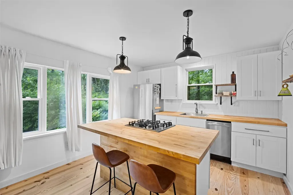 12 Stillwater Road Stone Ridge NY 12484