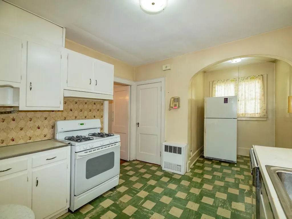 29 Devon Road Hempstead NY 11550