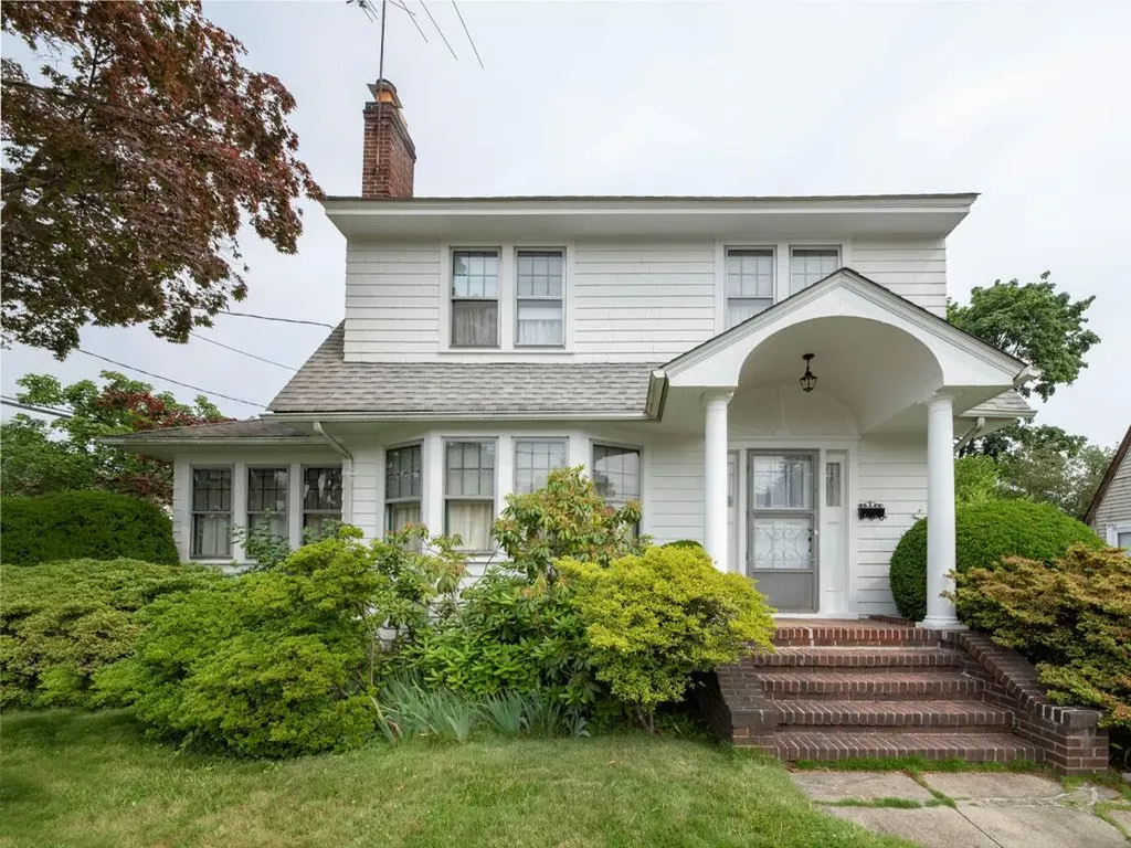 29 Devon Road Hempstead NY 11550