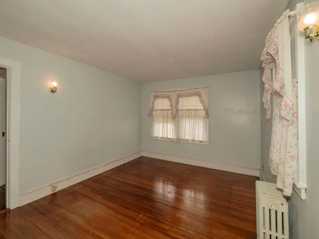 29 Devon Road Hempstead NY 11550
