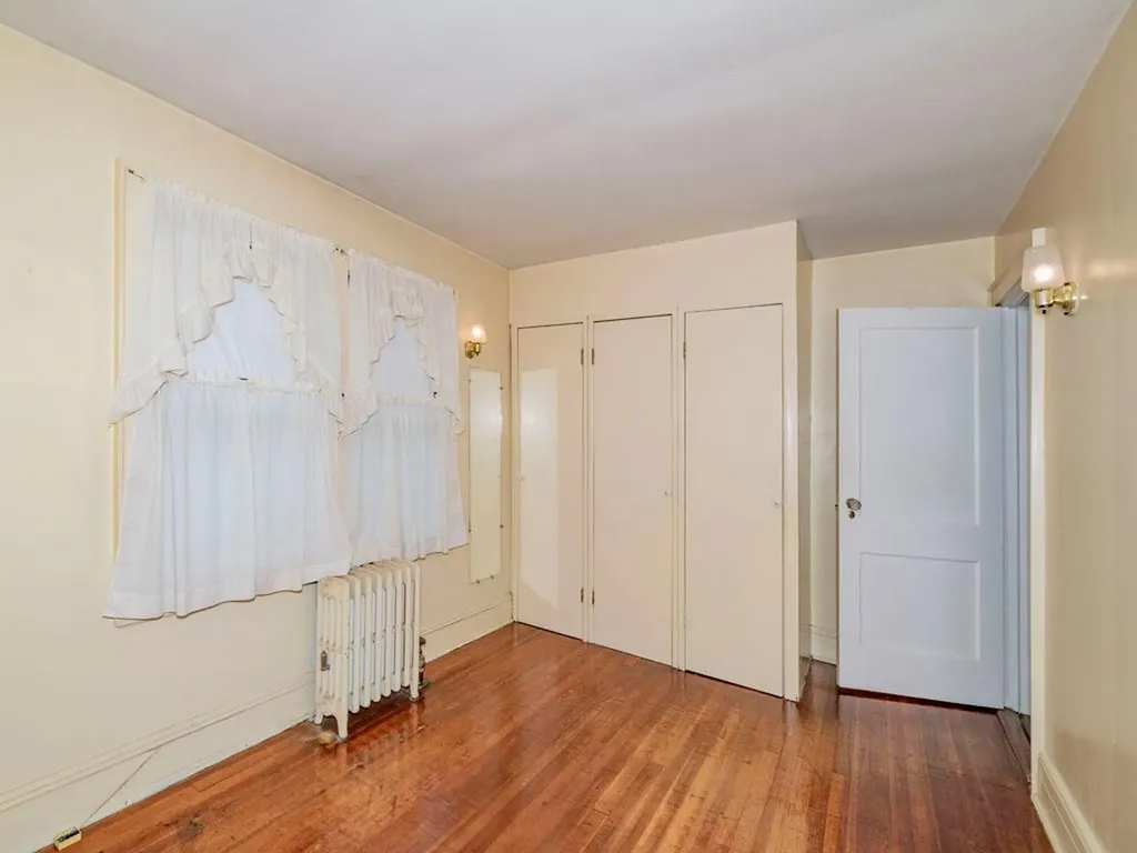 29 Devon Road Hempstead NY 11550