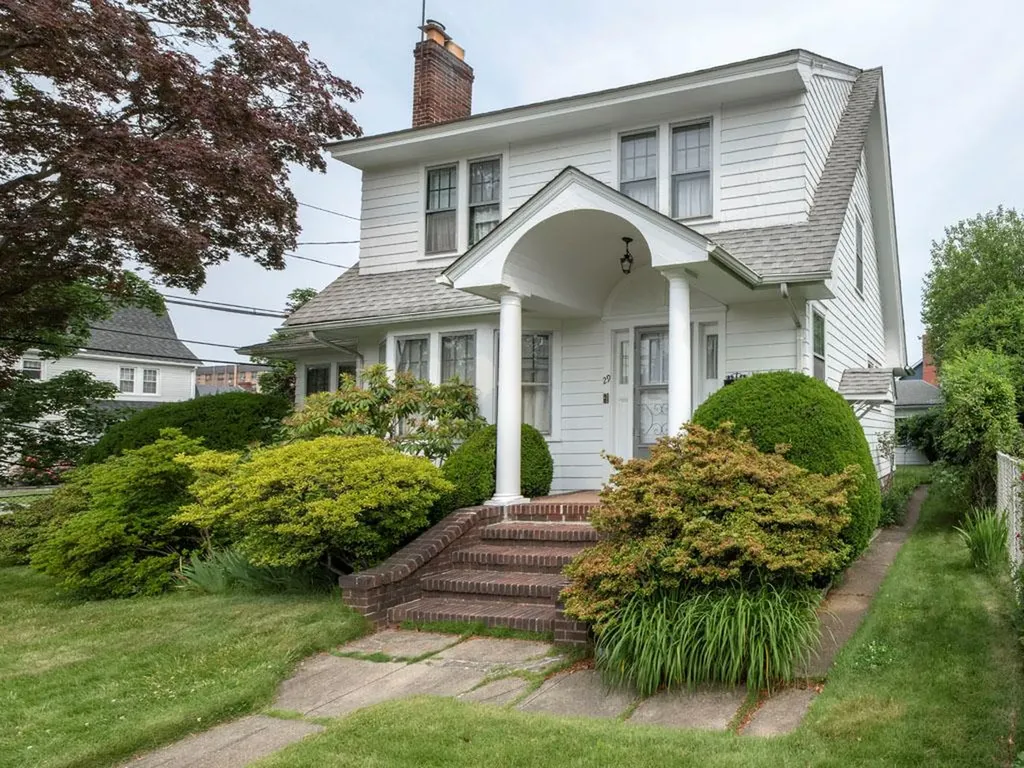 29 Devon Road Hempstead NY 11550