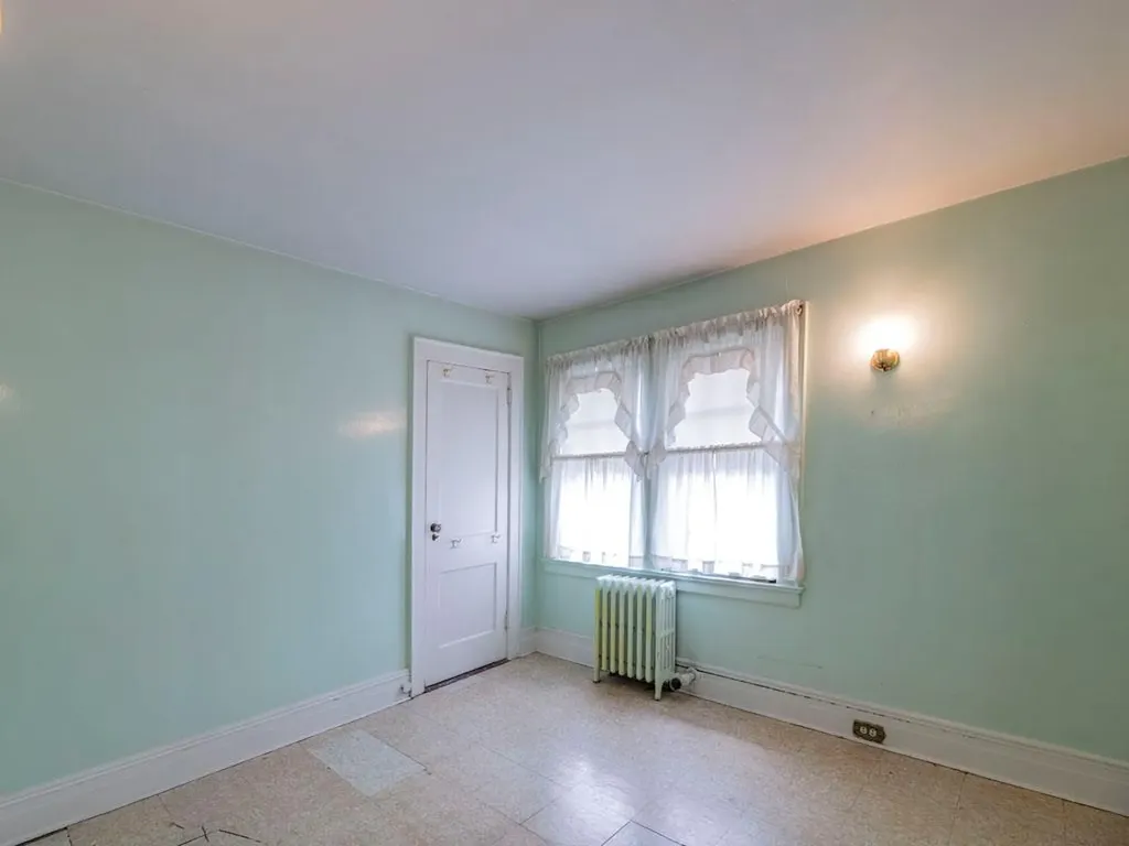 29 Devon Road Hempstead NY 11550
