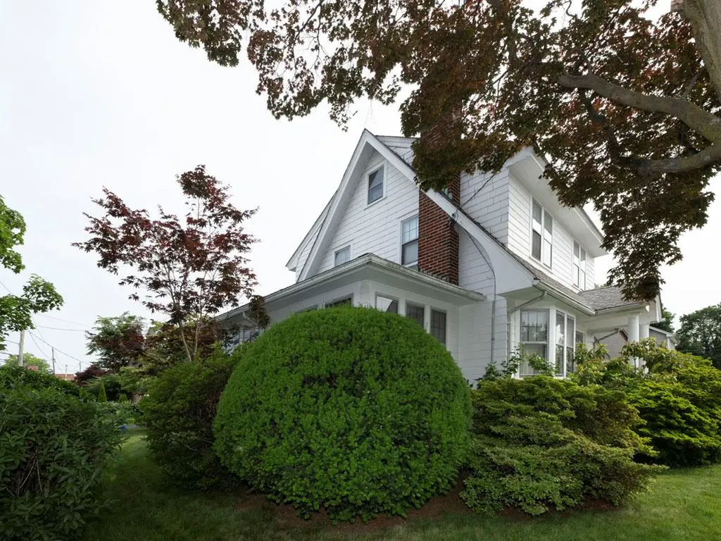 29 Devon Road Hempstead NY 11550