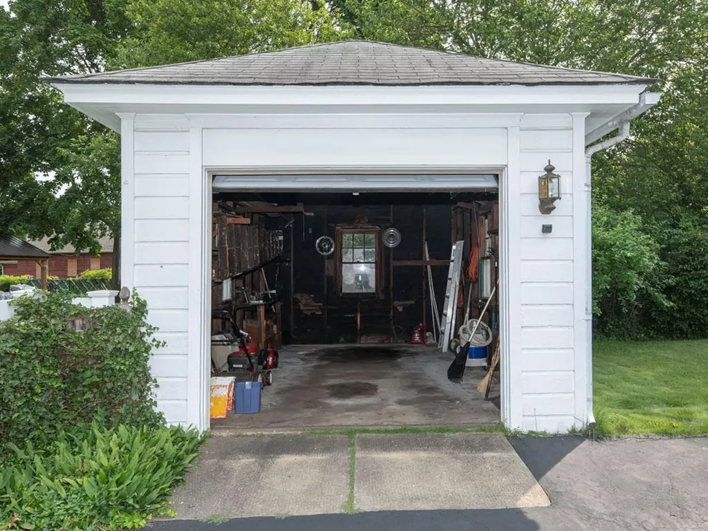 29 Devon Road Hempstead NY 11550