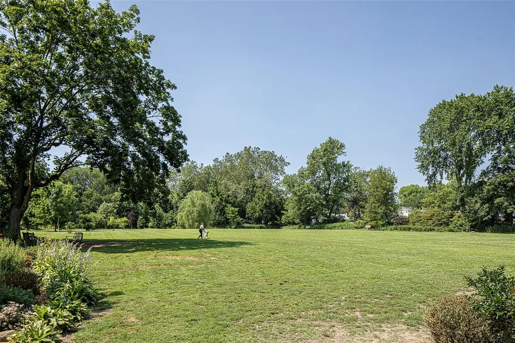 66 North Road Bronxville NY 10708