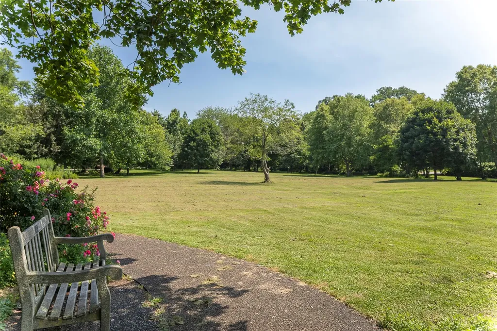 66 North Road Bronxville NY 10708