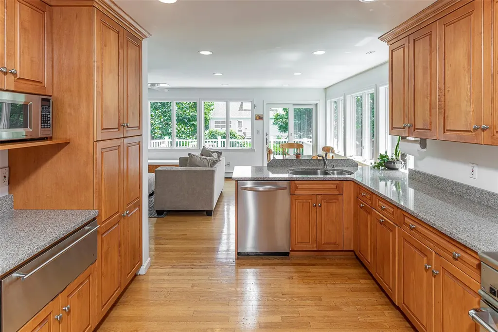 66 North Road Bronxville NY 10708
