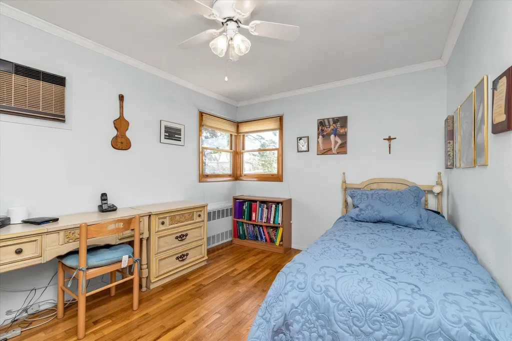 1182 Adrienne Lane Seaford NY 11783