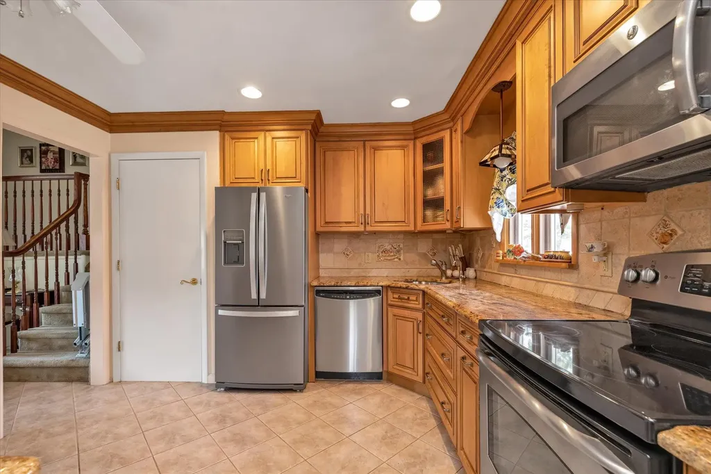 1182 Adrienne Lane Seaford NY 11783