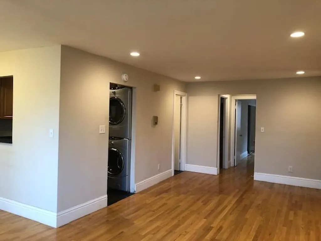 665 Chestnut Street Cedarhurst NY 11516