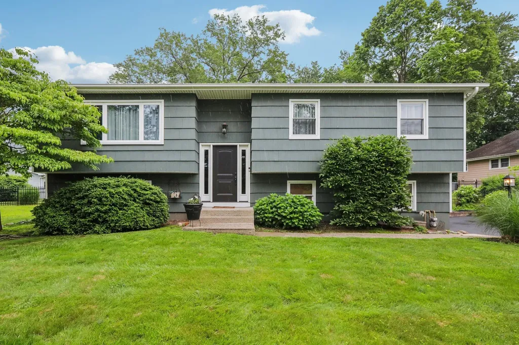 57 Kings Highway Congers NY 10920