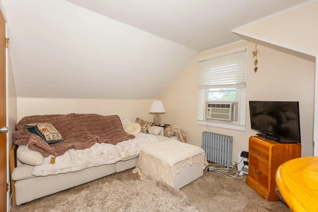 262 Park Avenue Babylon NY 11702