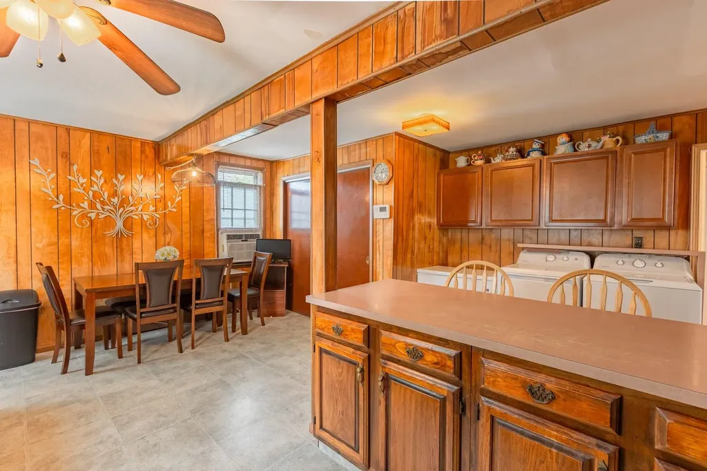 262 Park Avenue Babylon NY 11702