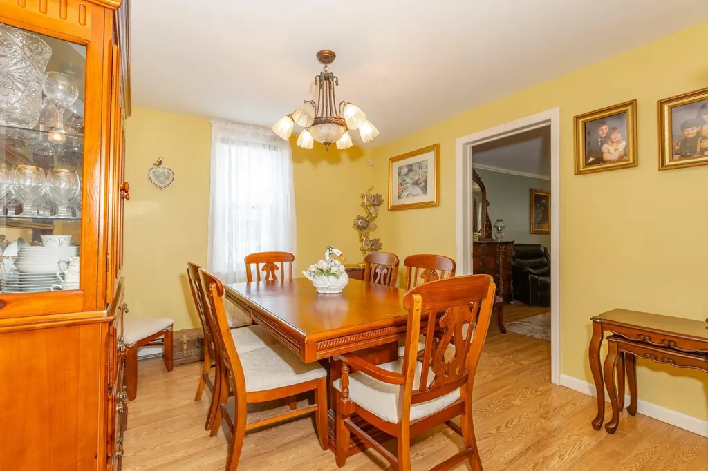 262 Park Avenue Babylon NY 11702