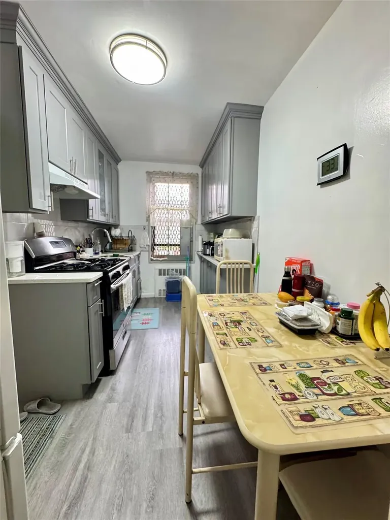 37-27 86 Street Flushing NY 11372