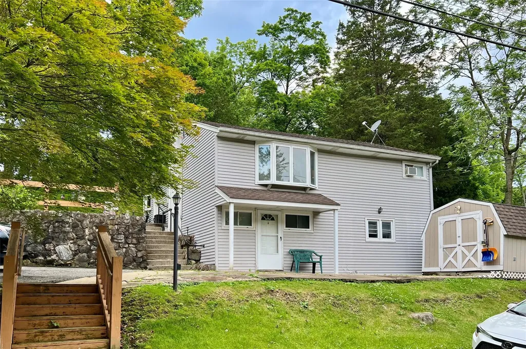 33 Roosevelt Place Stony Point NY 10980