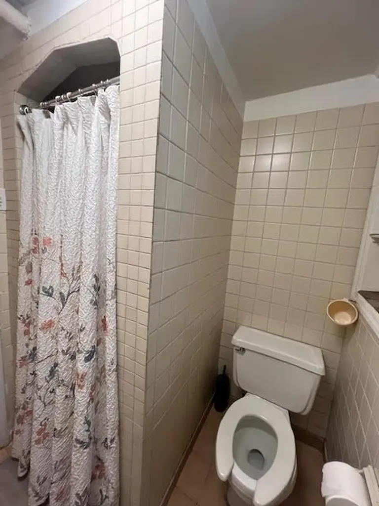 2558 E 2nd Street Brooklyn NY 11223