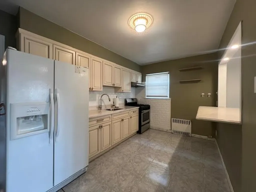 2558 E 2nd Street Brooklyn NY 11223