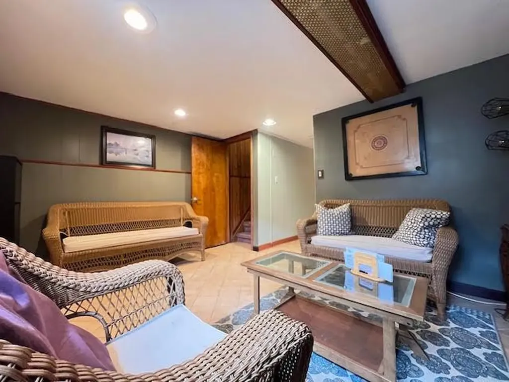 2558 E 2nd Street Brooklyn NY 11223