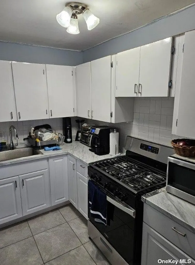 2298 Loring Place N Bronx NY 10468
