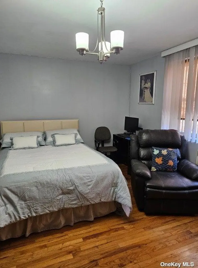 2298 Loring Place N Bronx NY 10468