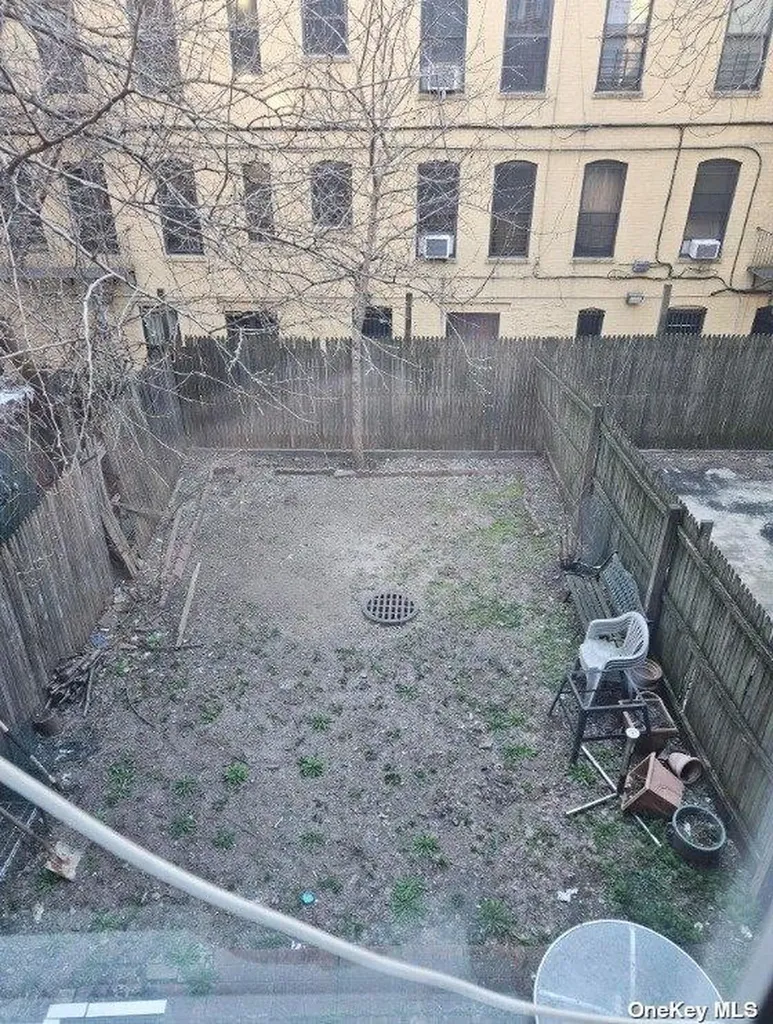 2298 Loring Place N Bronx NY 10468