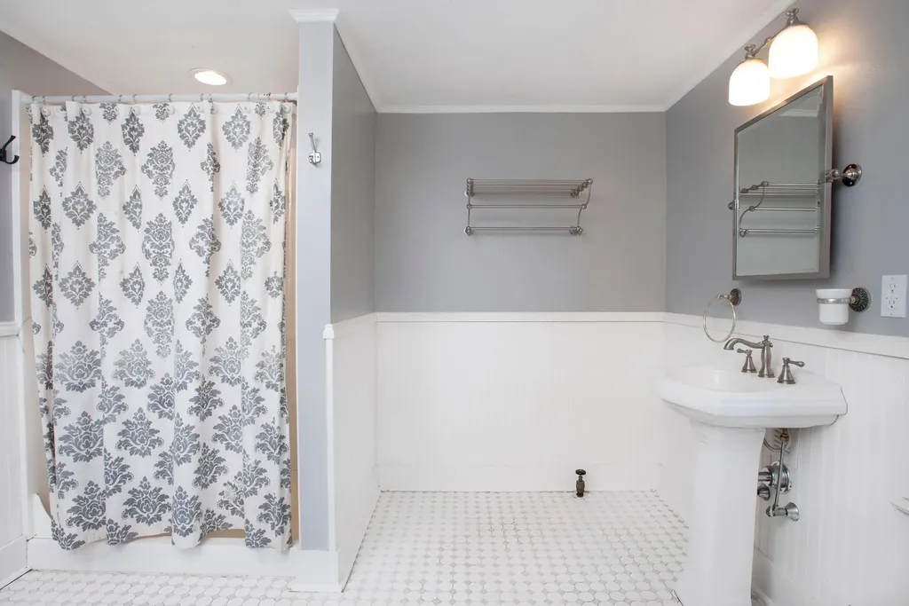 143 Mountain Lane Beacon NY 12508
