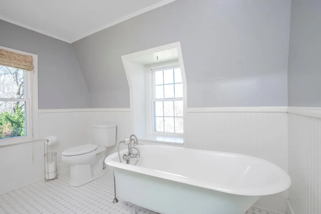 143 Mountain Lane Beacon NY 12508