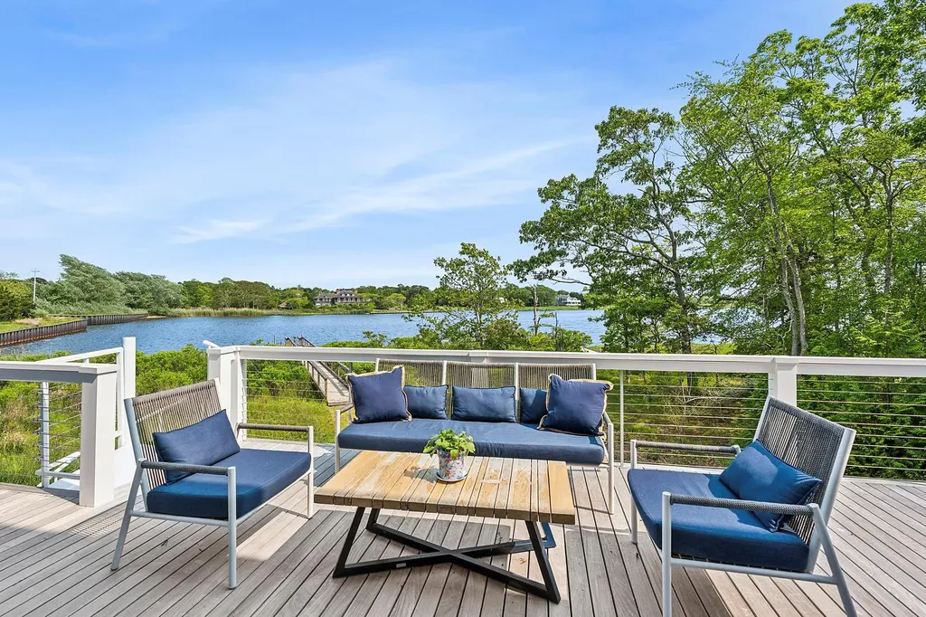 801 Montauk Highway Westhampton Beach NY 11978
