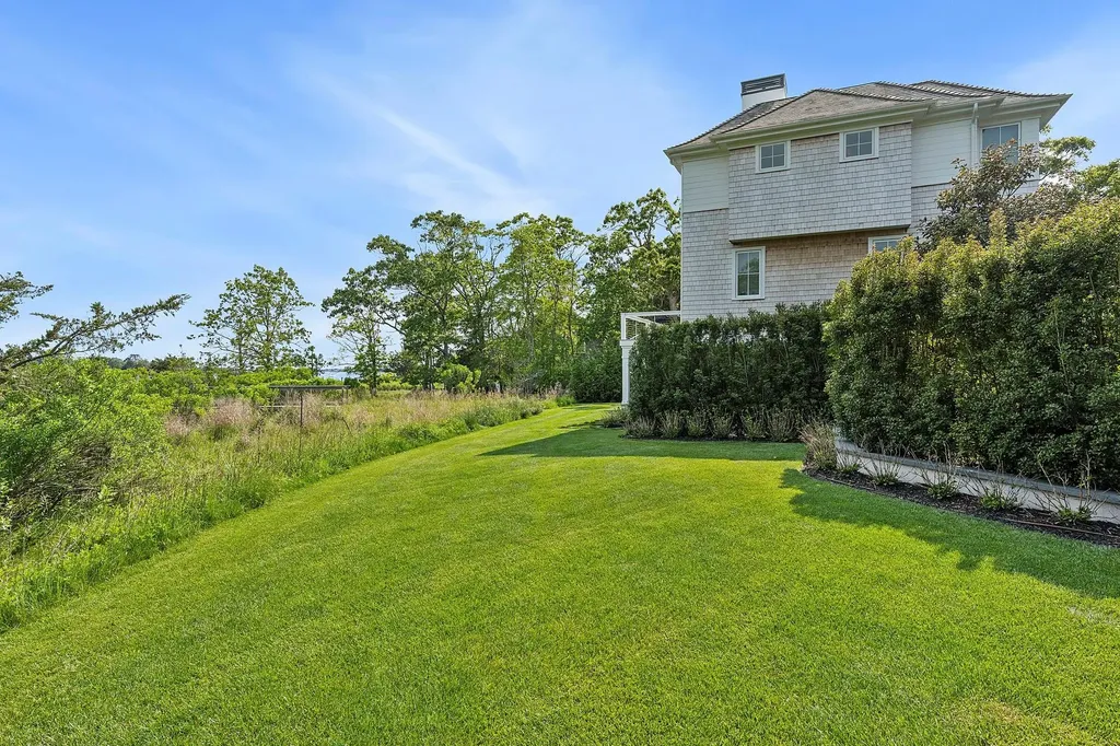801 Montauk Highway Westhampton Beach NY 11978