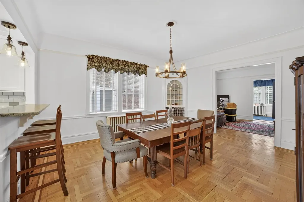 131 E 238th Street Bronx NY 10470
