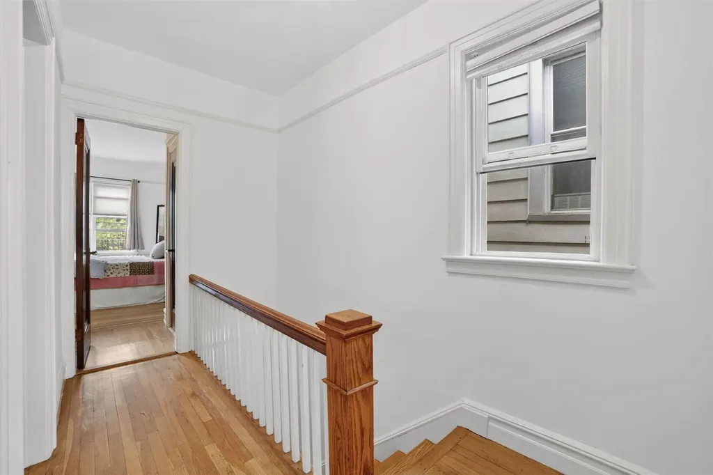 131 E 238th Street Bronx NY 10470