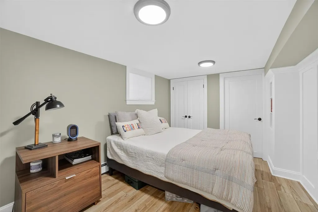 131 E 238th Street Bronx NY 10470