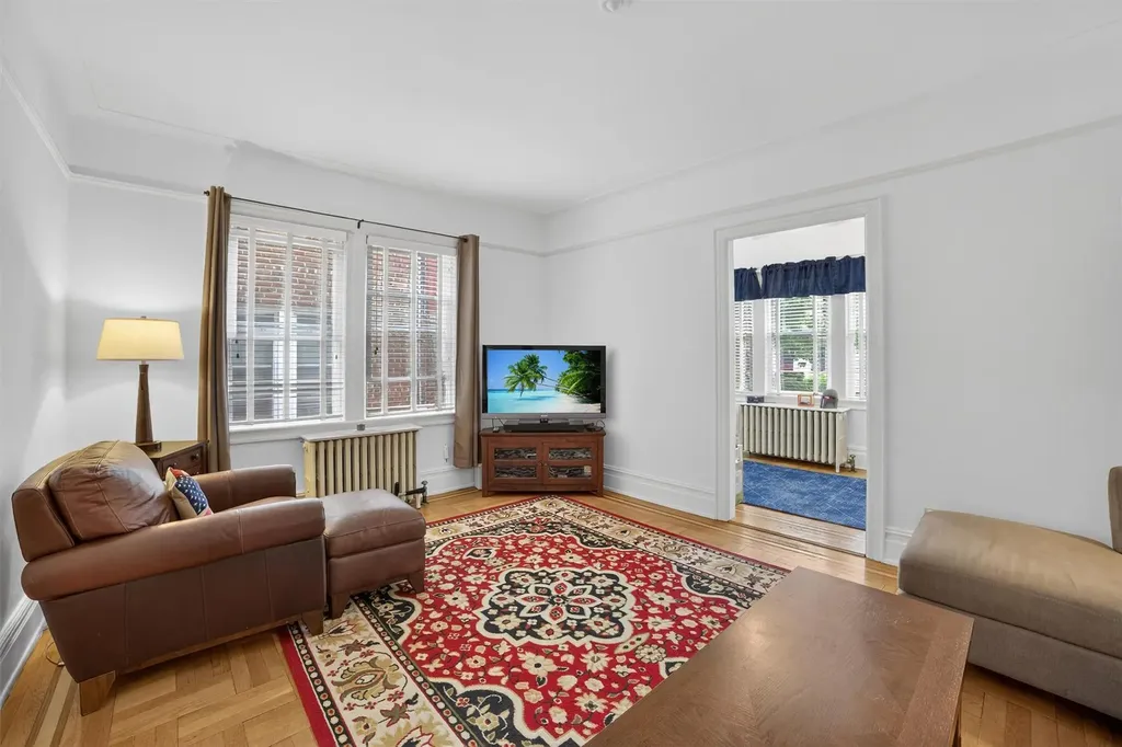 131 E 238th Street Bronx NY 10470