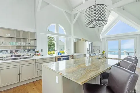 2700 Sound Drive Greenport NY 11944
