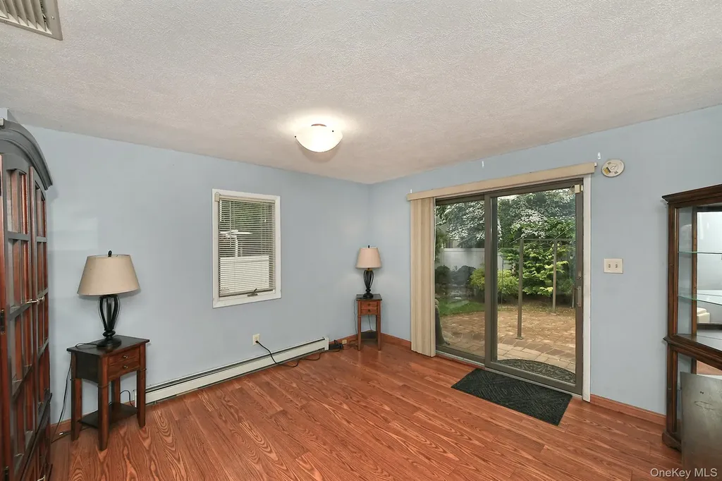 36 Dawes Avenue Syosset NY 11791