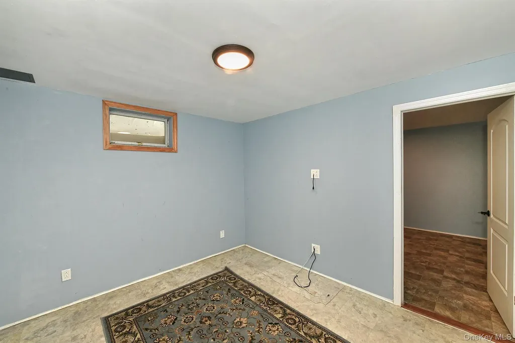 36 Dawes Avenue Syosset NY 11791