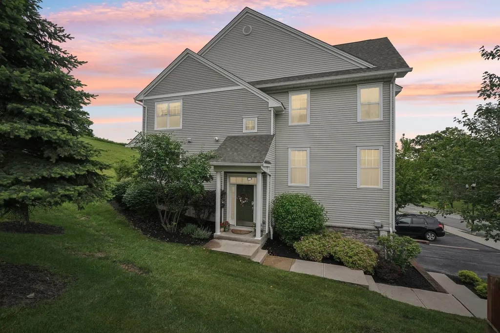 2602 Hawthorn Way New Windsor NY 12553
