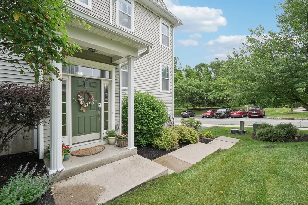 2602 Hawthorn Way New Windsor NY 12553